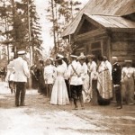 The Holy Tsar Nicholas and his family (visiting St. Seraphim's cell? [Дальней пустыньки]) - July 18th, 1903